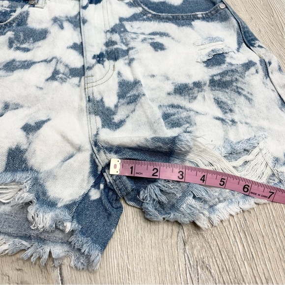 BP Cut Off Shorts - Picture 4 of 6